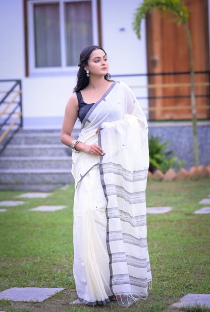 Pure Cotton White Saree with Black Border & Blouse Piece – Elegant Traditional Wear