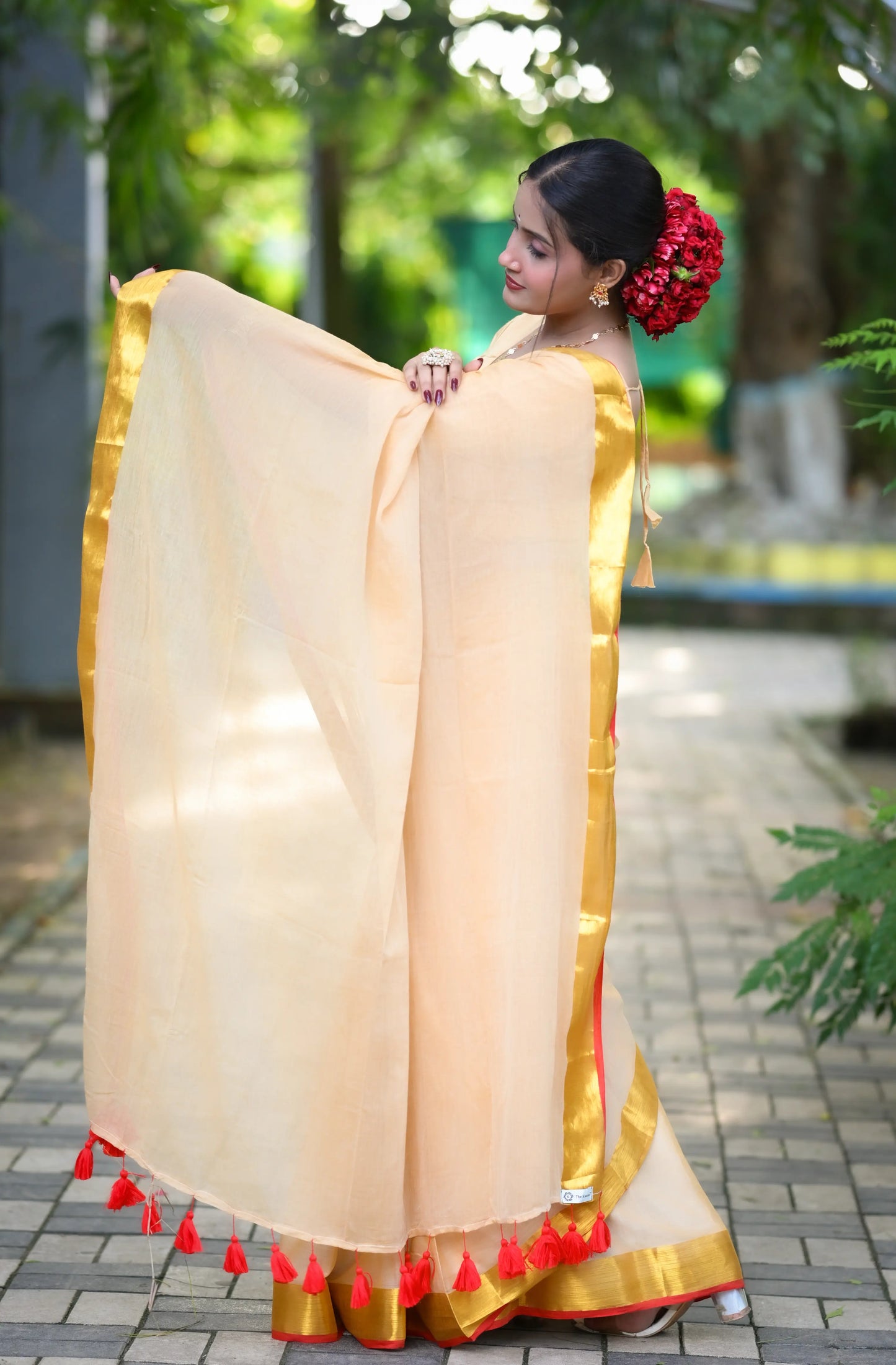 Kasavu Mulmul
