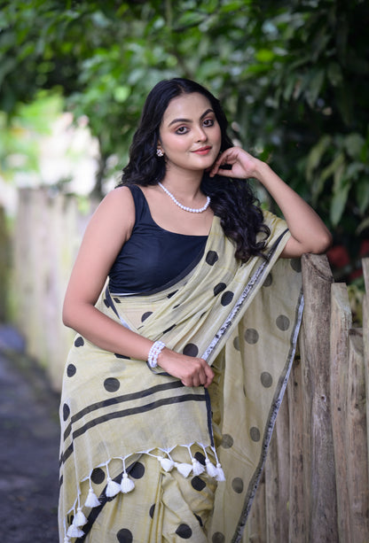 Elegant Beige Mull Cotton Saree with Black Polka Dots – Blouse Not Included