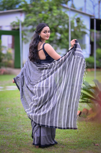 Elegant Grey Cotton Saree with Black Border & Blouse Piece – Traditional Daily Wear