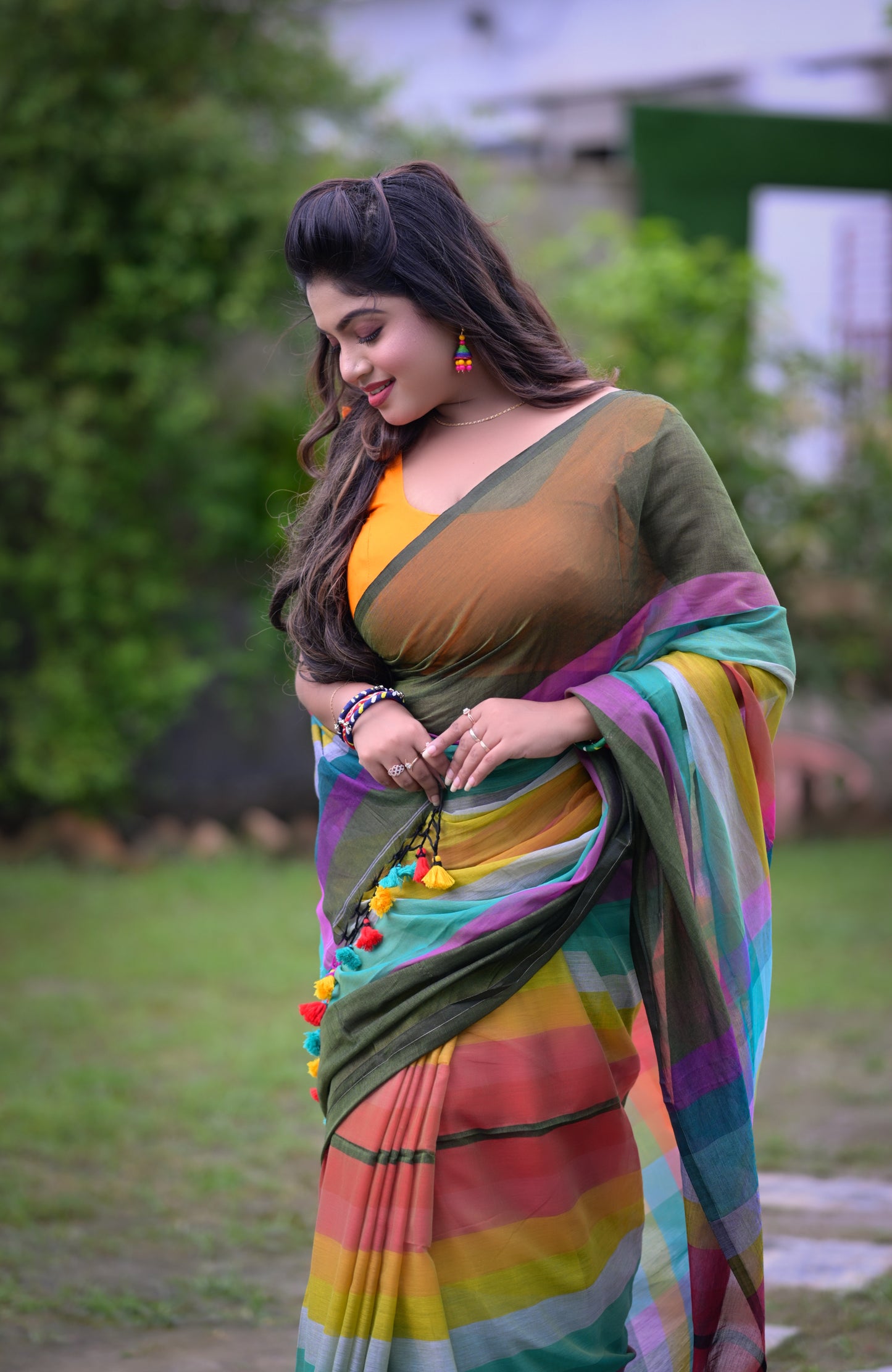 Elegant Multicolor Checkered Mull Cotton Saree – Blouse Not Included
