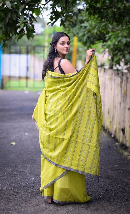 Stylish Green Cotton Saree with Grey Border & Blouse Piece – Elegant Traditional Wear