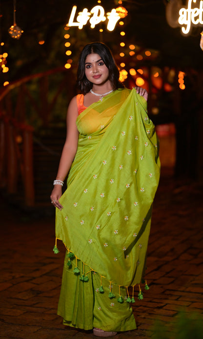 Elegant Green Khadi Cotton Saree with Embroidered Motifs & Matching Blouse Piece