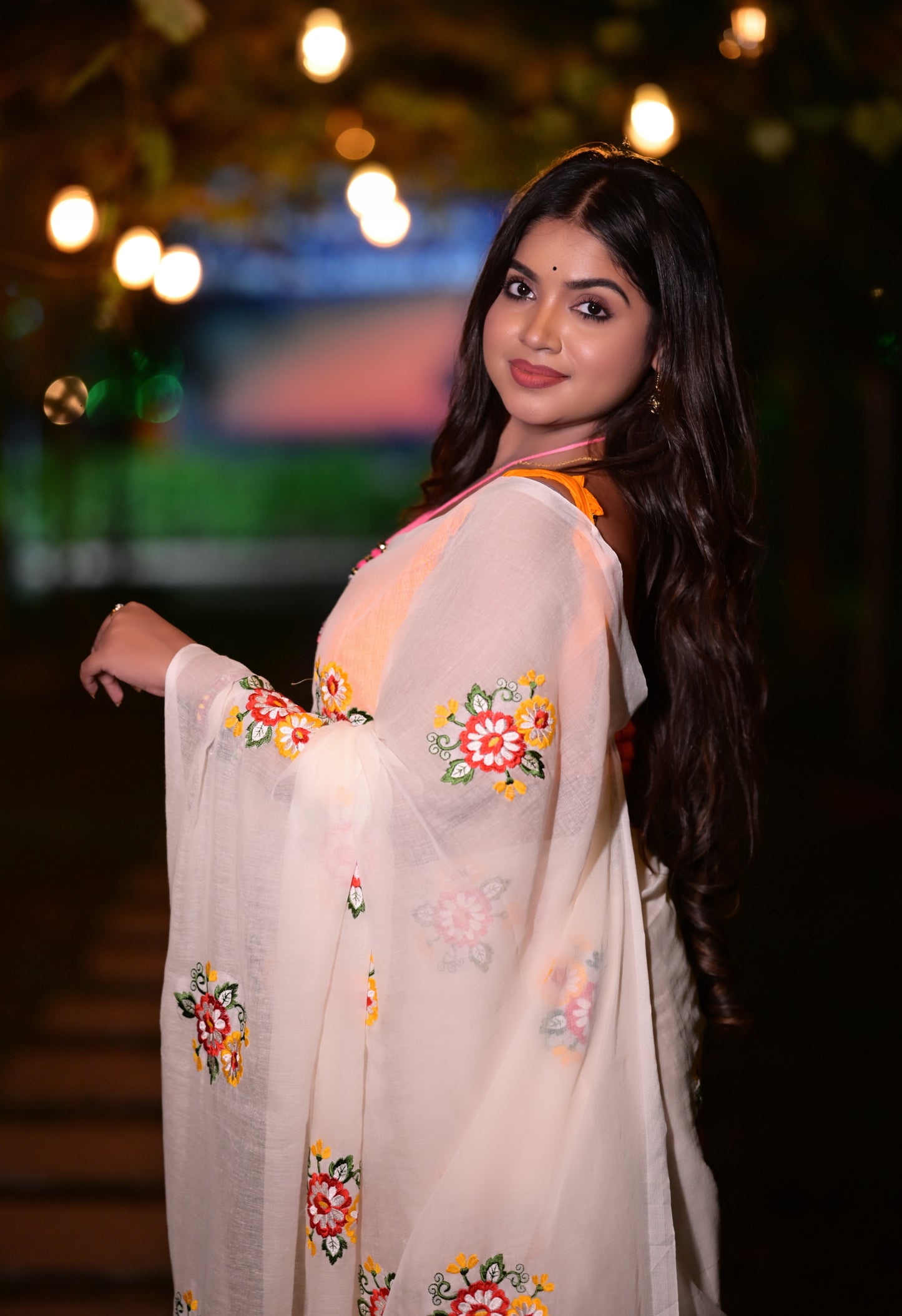 Elegant Off-White Floral Embroidered Mull Cotton Saree (Blouse Not Included)