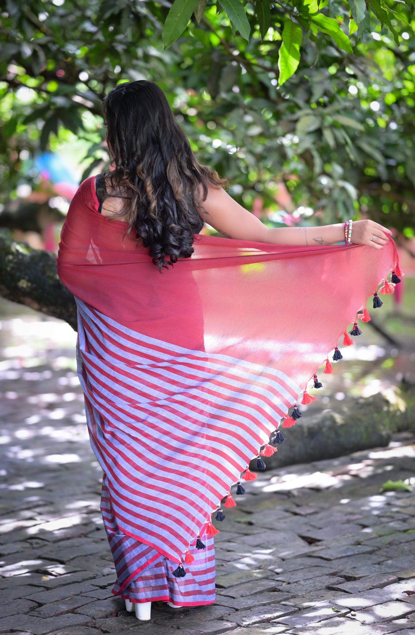 Maroon & Grey Striped Mull Cotton Saree – Soft & Lightweight | Blouse Not Included