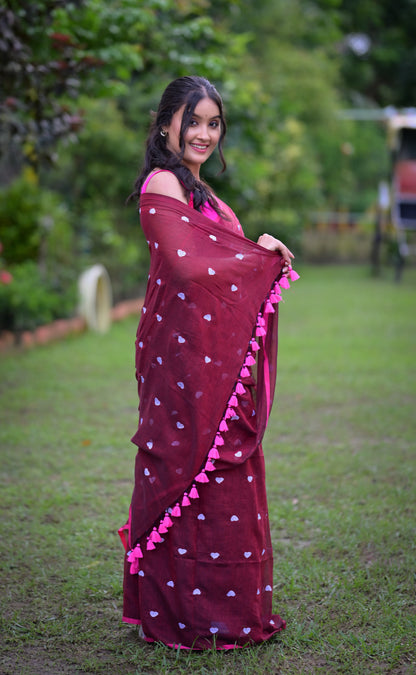 Maroon Mull Cotton Saree with White Heart Motifs & Tassels – Lightweight & Elegant (Blouse Not Included)