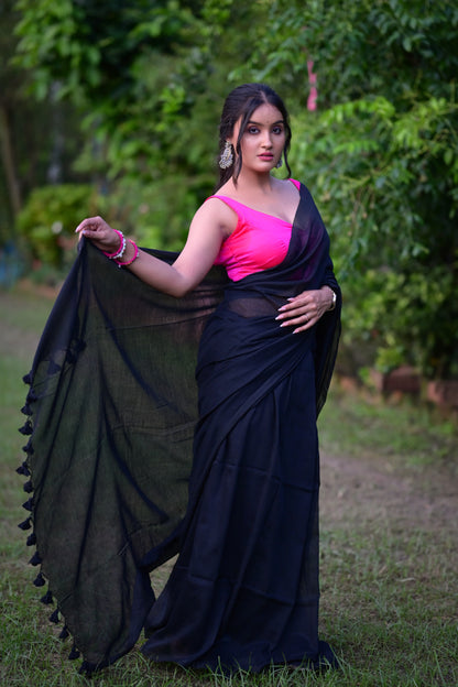 Classic Black Mull Cotton Saree – Soft, Lightweight & Elegant (Blouse Not Included)