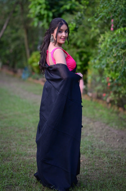 Classic Black Mull Cotton Saree – Soft, Lightweight & Elegant (Blouse Not Included)